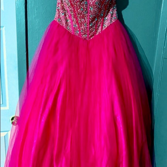 Strapless Ball Gown - Picture 3 of 6